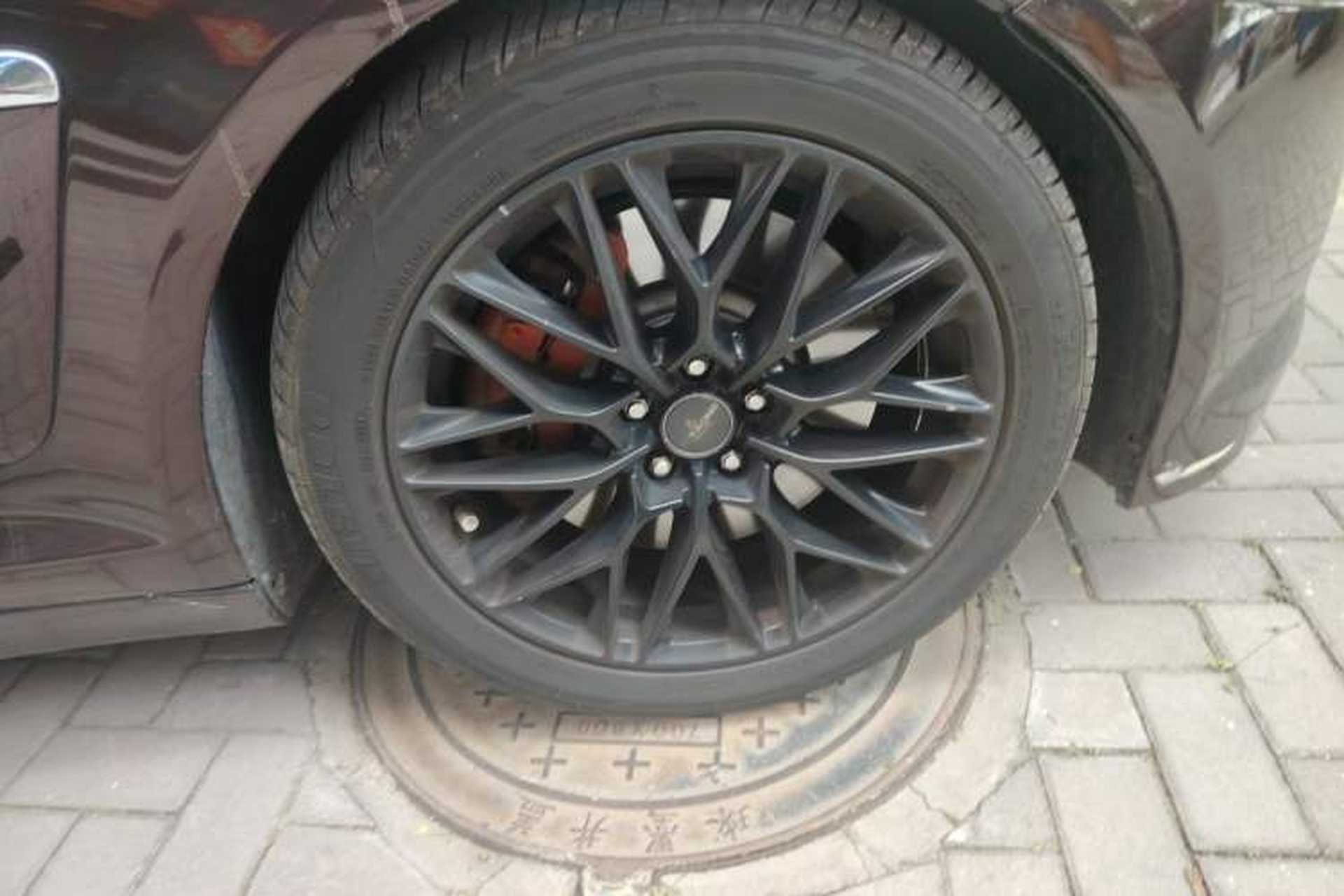 Used Jaguar XF 2014 XF 3.0 SC Luxury Edition Right Front Wheel Hub