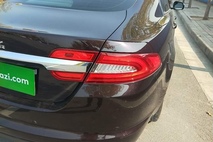 Used Jaguar XF 2014 XF 2.0T Luxury Edition Right Rear Taillight