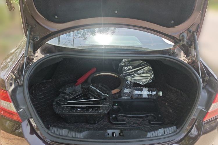 Used Jaguar XF 2014 XF 2.0T Luxury Edition Trunk