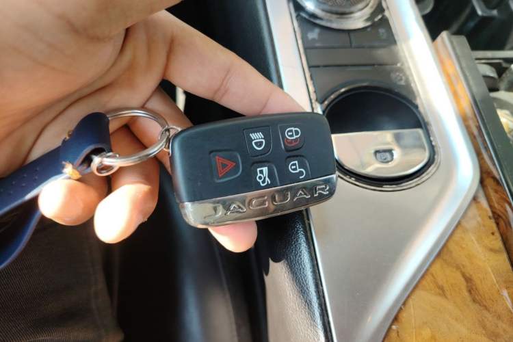 Used Jaguar XF 2014 XF 2.0T Luxury Edition Vehicle Key