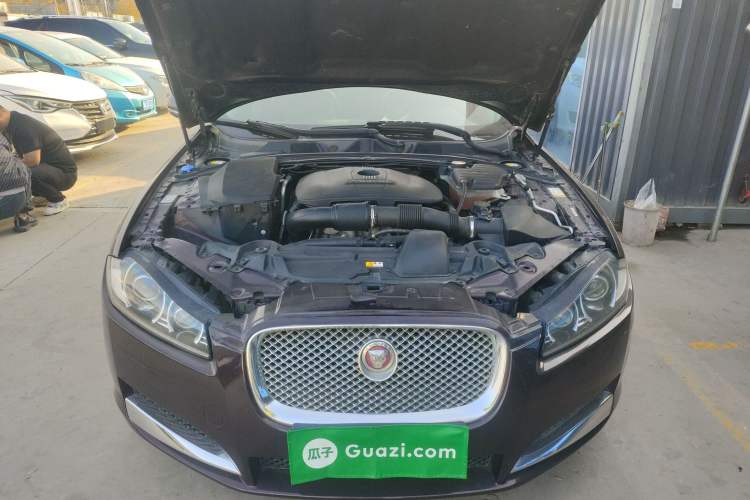 Used Jaguar XF 2014 XF 2.0T Prestige Edition Engine Bay