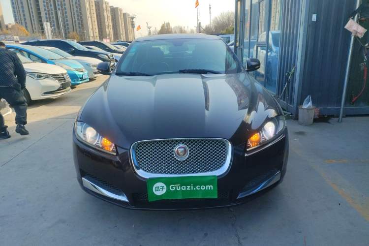 Used Jaguar XF 2014 XF 2.0T Prestige Edition Exterior 1