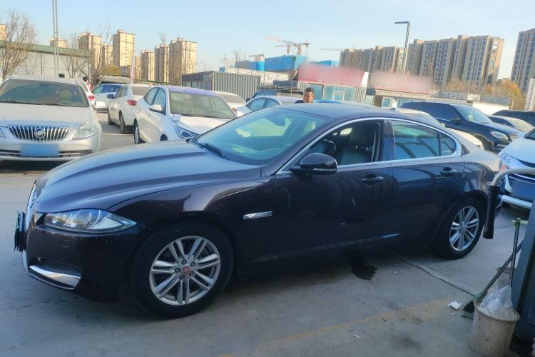 Used Jaguar XF 2014 XF 2.0T Prestige Edition Exterior 3