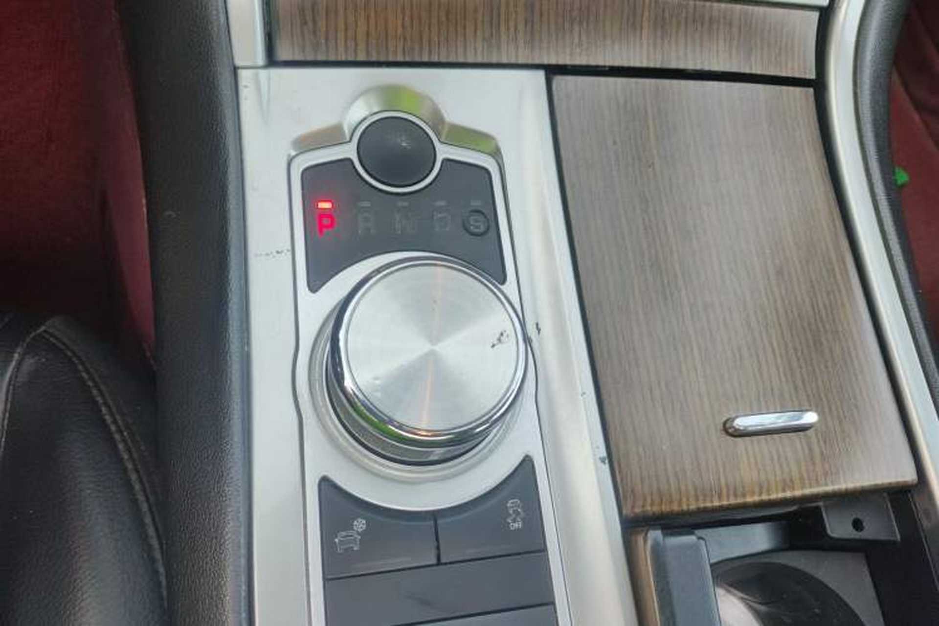 Used Jaguar XF 2014 XF 2.0T Prestige Edition Gear Lever