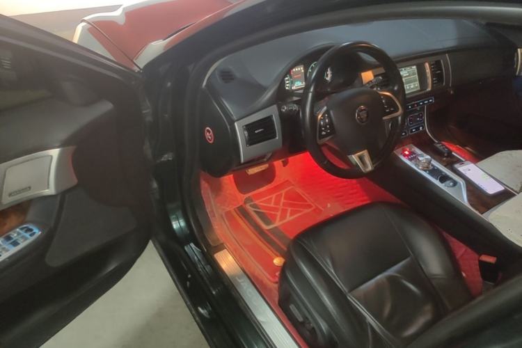 Used Jaguar XF 2014 XF 2.0T Luxury Edition Driver Seat