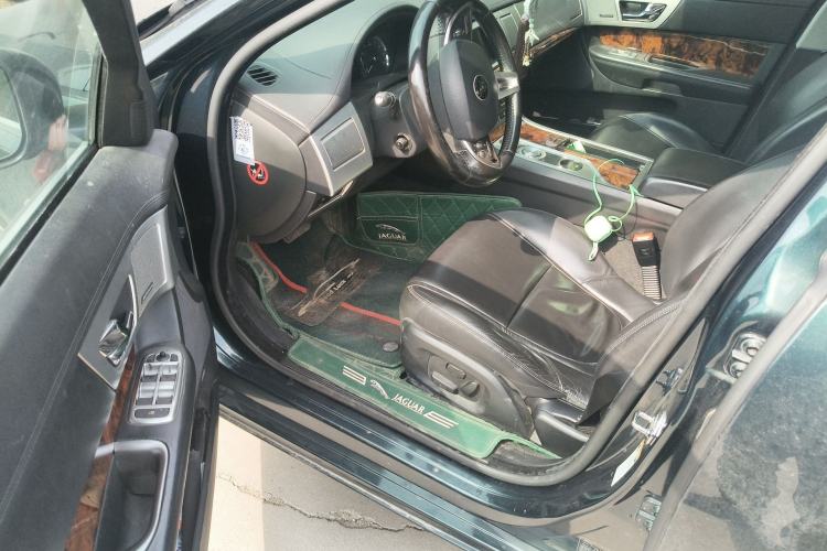 Used Jaguar XF 2014 XF 2.0T Luxury Edition Driver Seat