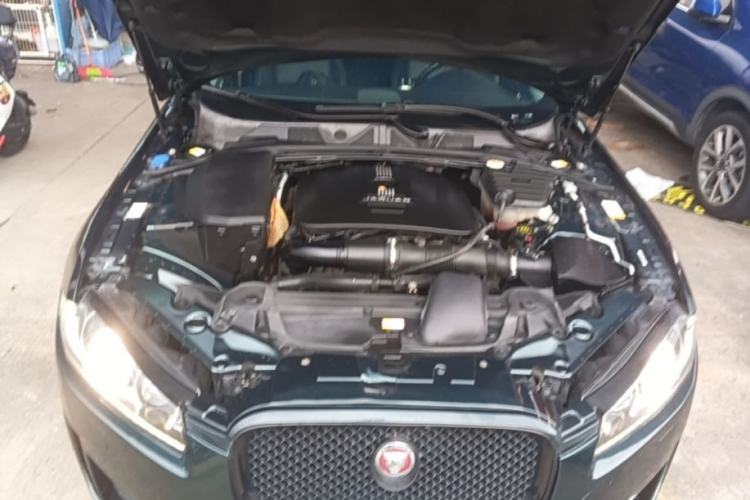 Used Jaguar XF 2014 XF 2.0T Prestige Edition Engine Bay