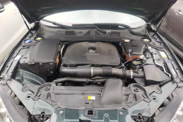 Used Jaguar XF 2014 XF 2.0T Prestige Edition Engine Bay