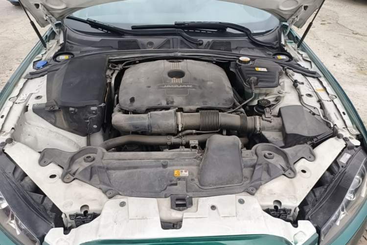 Used Jaguar XF 2014 XF 2.0T Luxury Edition Engine Bay