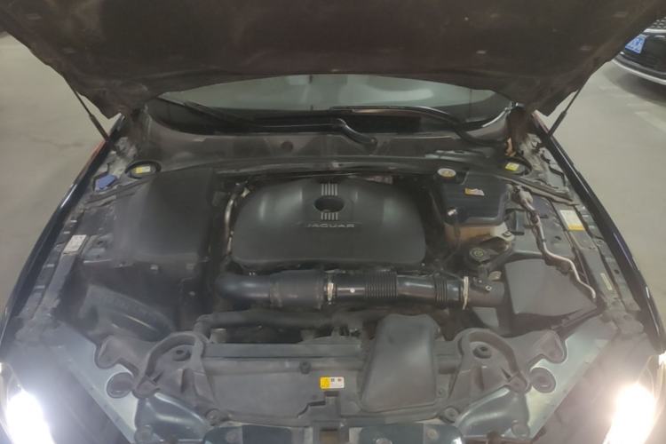 Used Jaguar XF 2014 XF 2.0T Luxury Edition Engine Bay