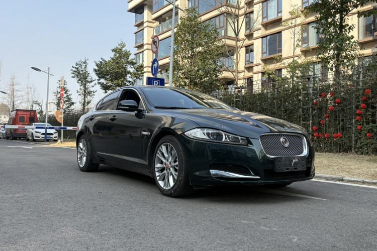 Used Jaguar XF 2014 XF 2.0T Luxury Edition Exterior 3
