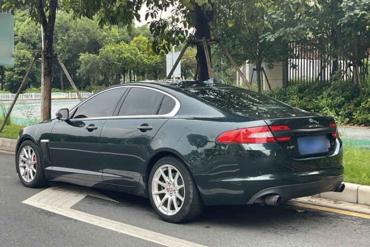 Used Jaguar XF 2014 XF 2.0T Prestige Edition Exterior 5