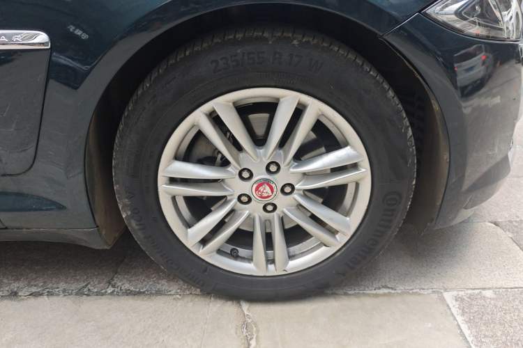 Used Jaguar XF 2014 XF 2.0T Prestige Edition Exterior 7