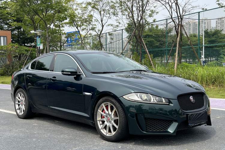 Used Jaguar XF 2014 XF 2.0T Prestige Edition Front Right 45 Deg