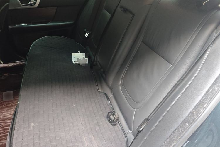 Used Jaguar XF 2014 XF 2.0T Prestige Edition Interior 4