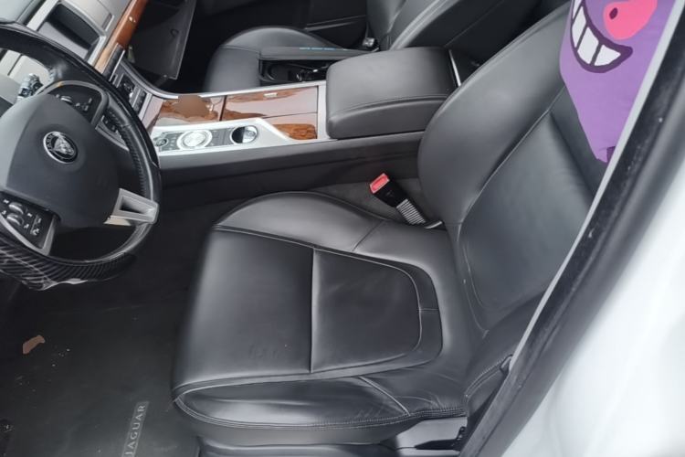 Used Jaguar XF 2014 XF 2.0T Luxury Edition Left Front Seat