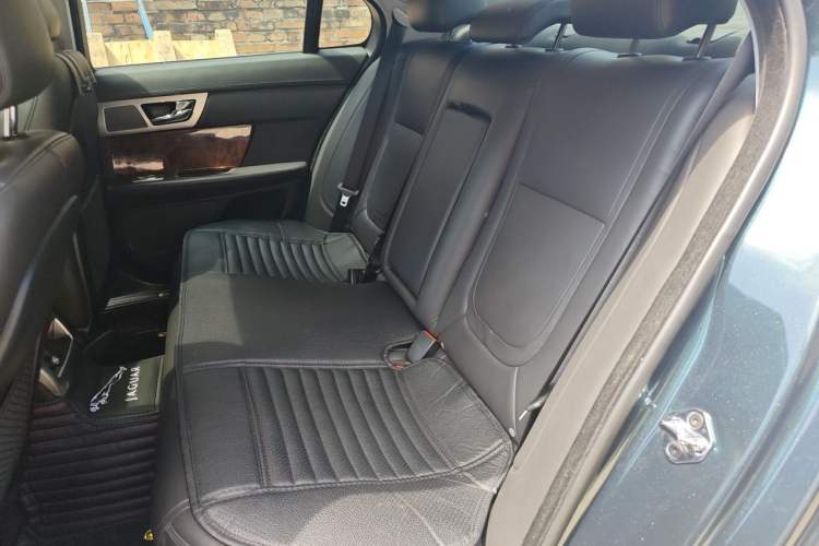 Used Jaguar XF 2014 XF 2.0T Luxury Edition Left Rear Seat
