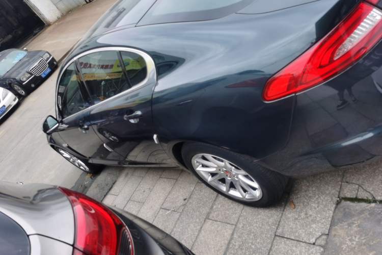 Used Jaguar XF 2014 XF 2.0T Prestige Edition Left Side