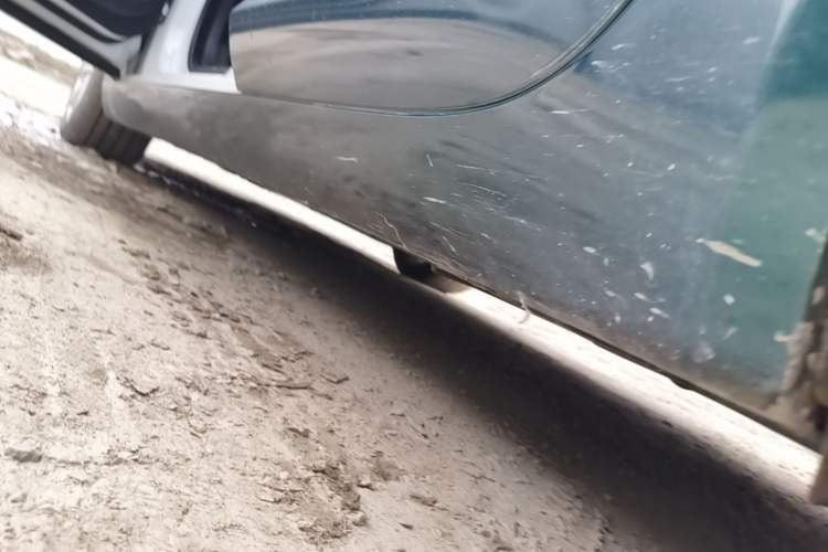 Used Jaguar XF 2014 XF 2.0T Luxury Edition Left Side Sill