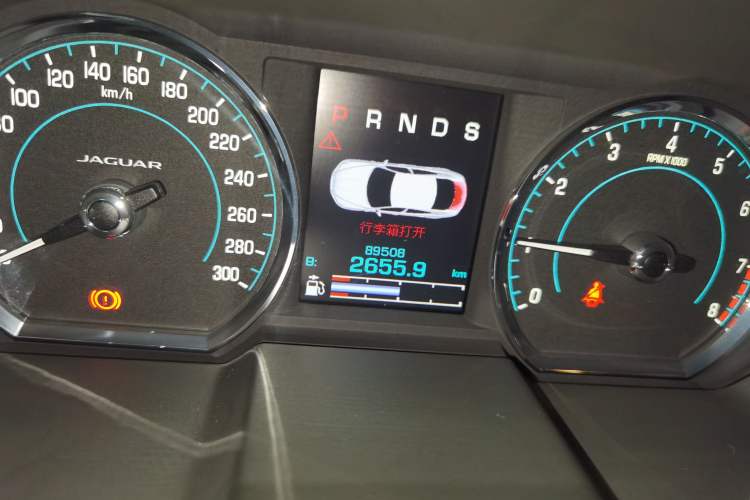 Used Jaguar XF 2014 XF 2.0T Luxury Edition Odometer Close Up