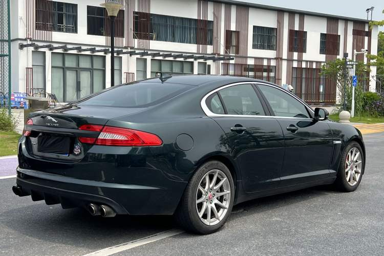 Used Jaguar XF 2014 XF 2.0T Prestige Edition Rear Right 45 Deg