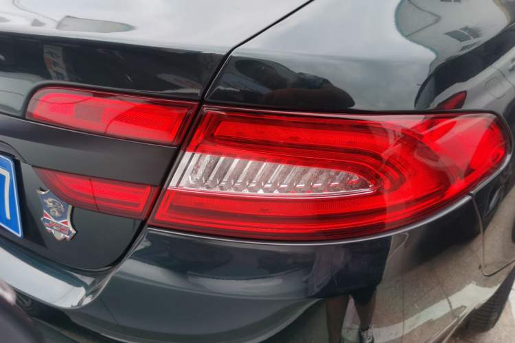 Used Jaguar XF 2014 XF 2.0T Prestige Edition Right Rear Taillight