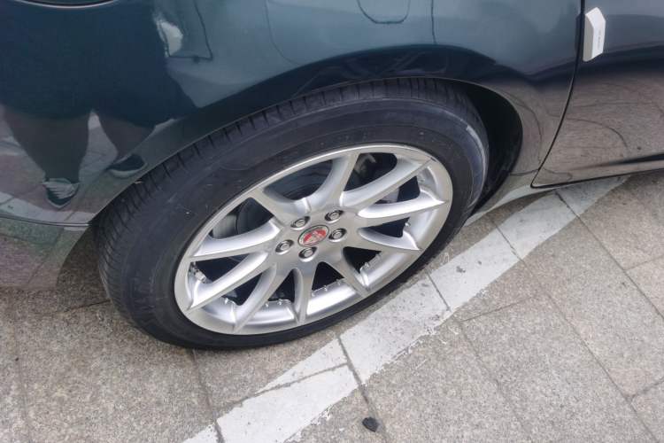 Used Jaguar XF 2014 XF 2.0T Prestige Edition Right Rear Wheel Hub