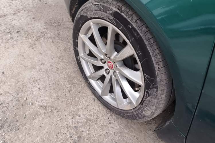 Used Jaguar XF 2014 XF 2.0T Luxury Edition Right Rear Wheel Hub
