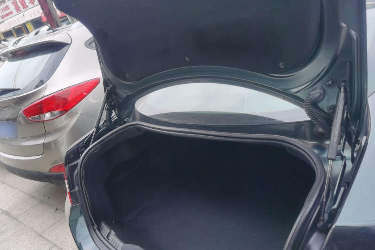 Used Jaguar XF 2014 XF 2.0T Prestige Edition Trunk