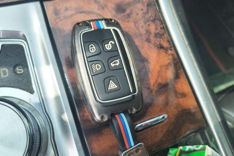 Used Jaguar XF 2014 XF 2.0T Luxury Edition Vehicle Key