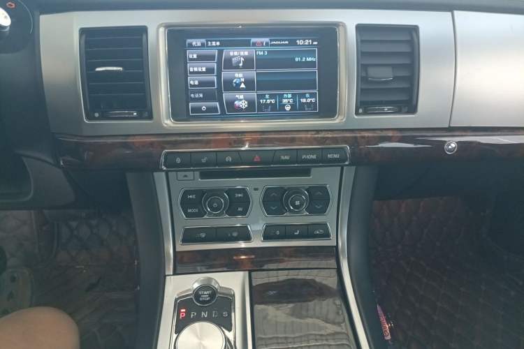 Used Jaguar XF 2014 XF 2.0T Luxury Edition Audio And AC Panel