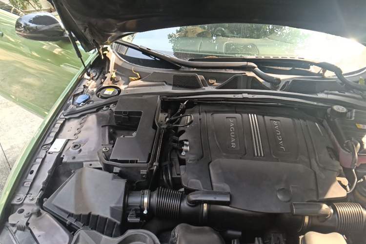 Used Jaguar XF 2014 XF 3.0 SC Luxury Edition Engine Bay Right