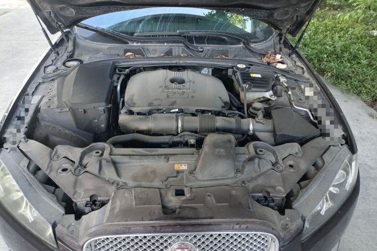 Used Jaguar XF 2014 XF 2.0T Luxury Edition Engine Bay