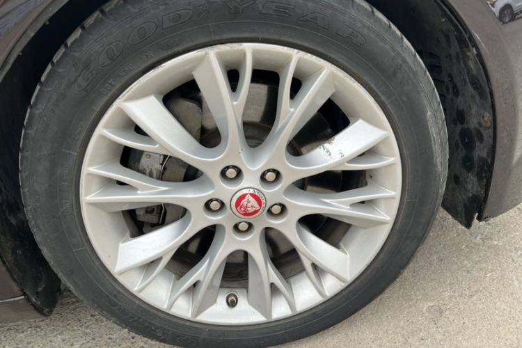Used Jaguar XF 2014 XF 3.0 SC Elegance Edition Exterior 5