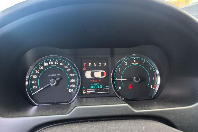 Used Jaguar XF 2014 XF 2.0T Prestige Edition Instrument Cluster