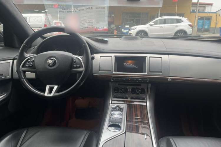 Used Jaguar XF 2014 XF 3.0 SC Elegance Edition Interior 1
