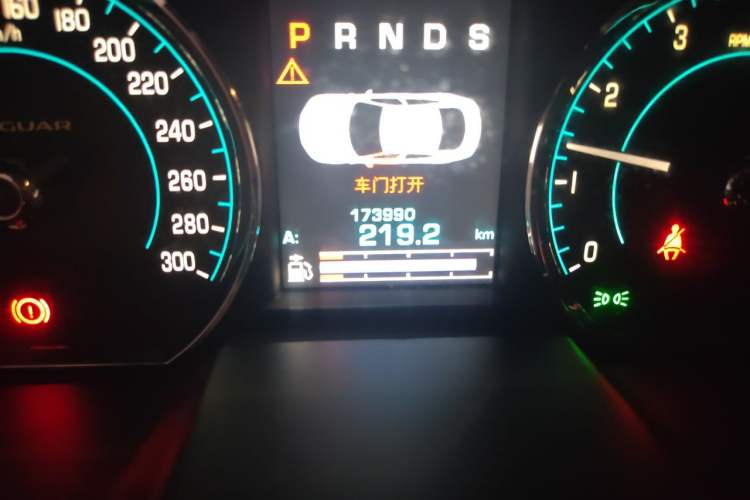 Used Jaguar XF 2014 XF 2.0T Luxury Edition Odometer Close Up