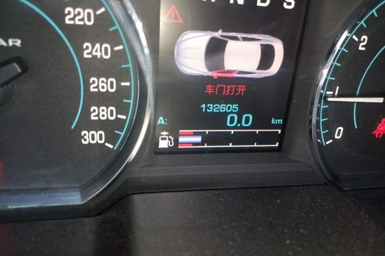 Used Jaguar XF 2014 XF 2.0T Luxury Edition Odometer Close Up