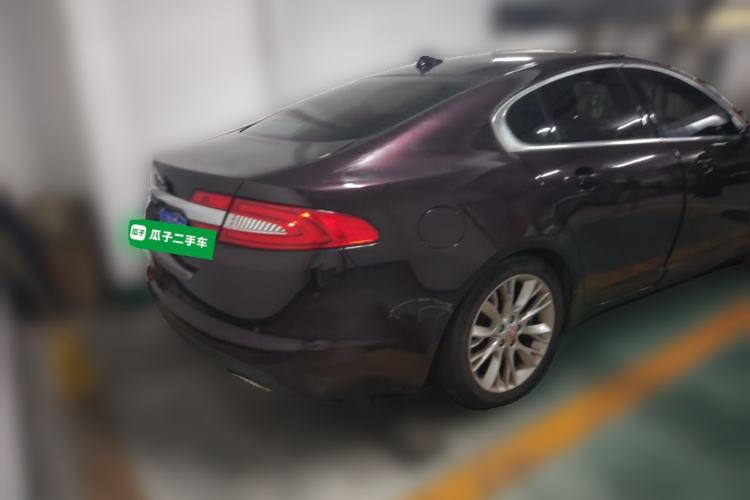 Used Jaguar XF 2014 XF 2.0T Luxury Edition Rear Right 45 Deg