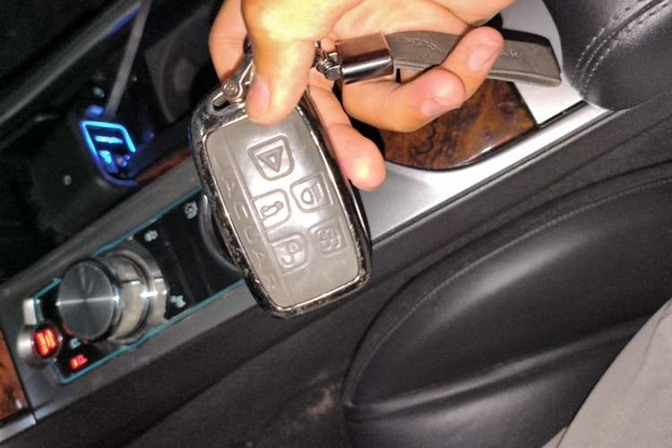 Used Jaguar XF 2014 XF 2.0T Luxury Edition Vehicle Key