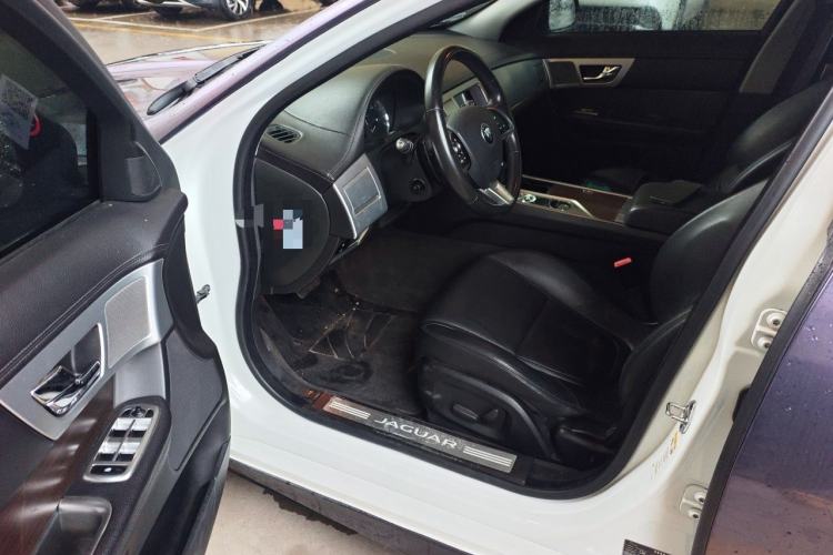 Used Jaguar XF 2014 XF 3.0 SC Elegance Edition Driver Seat