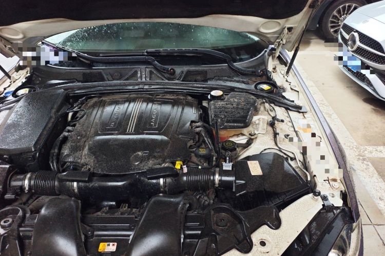 Used Jaguar XF 2014 XF 3.0 SC Elegance Edition Engine Bay Left