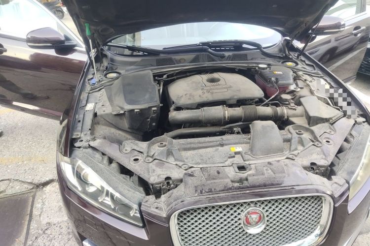 Used Jaguar XF 2014 XF 2.0T Prestige Edition Engine Bay Right