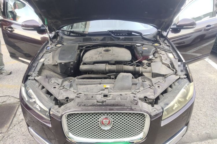 Used Jaguar XF 2014 XF 2.0T Prestige Edition Engine Bay