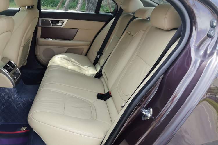 Used Jaguar XF 2014 XF 2.0T Prestige Edition Left Rear Seat