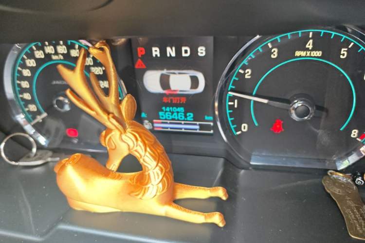 Used Jaguar XF 2014 XF 3.0 SC Elegance Edition Odometer Close Up