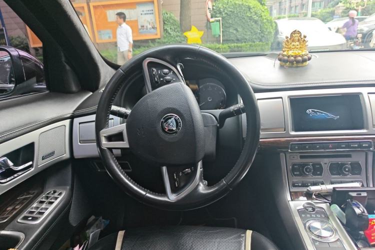 Used Jaguar XF 2014 XF 3.0 SC Elegance Edition Steering Wheel
