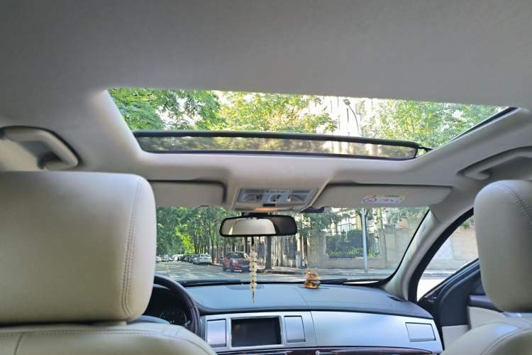 Used Jaguar XF 2014 XF 2.0T Luxury Edition Headliner