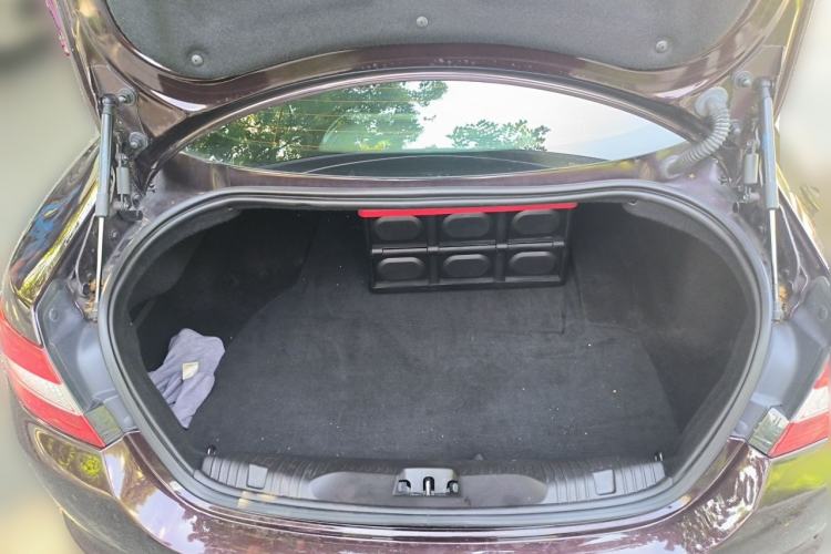 Used Jaguar XF 2014 XF 2.0T Luxury Edition Trunk