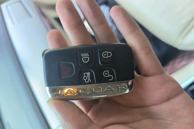 Used Jaguar XF 2014 XF 2.0T Luxury Edition Vehicle Key